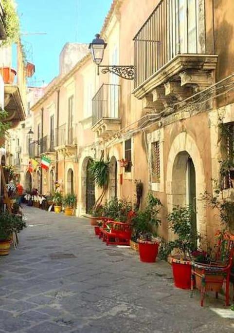 Appartamento Delizia House Ortigia,Centro Citta, Vicino Al Mare Syracuse Esterno foto